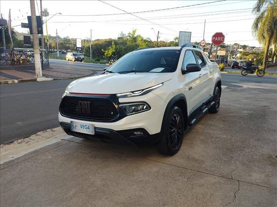 FIAT TORO 1.3 TURBO 270 FLEX ULTRA AT6 FIAT TORO 1.3 TURBO 270 FLEX ULTRA AT6